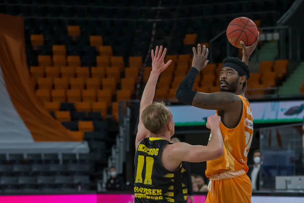 不容小觑 不容小觑