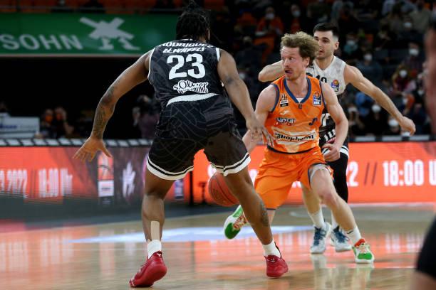 也体现了他 也体现了他