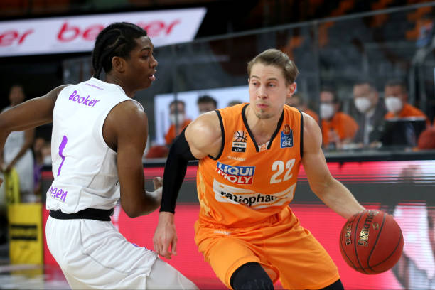 中的一次集 中的一次集